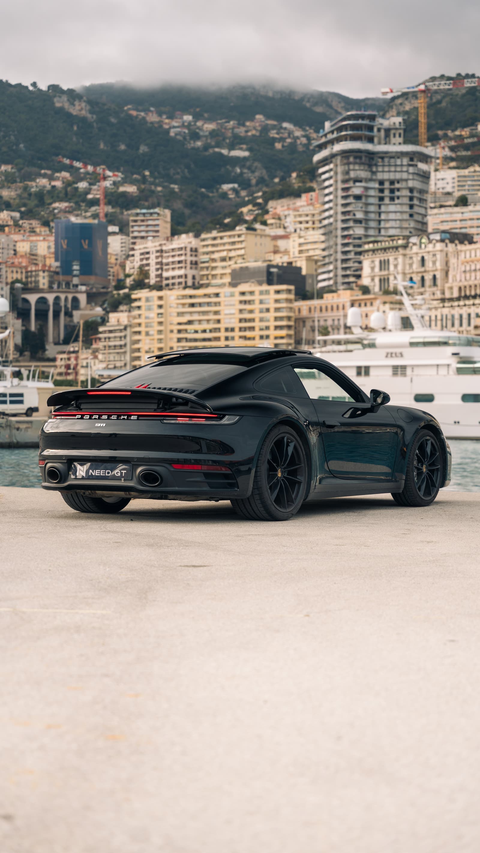 Porsche 911 Carrera Paris - Location Prestige Île-de-France